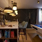 Luxury Elation Near Old Town With 2 Pools Villa