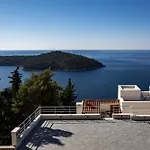 Villa Luxury Elation Near Old Town With 2 Pools